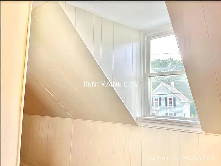 66 Stillwater Ave — Photo 17