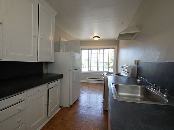 3rd image of 3008 Harvard Ave E Unit 302