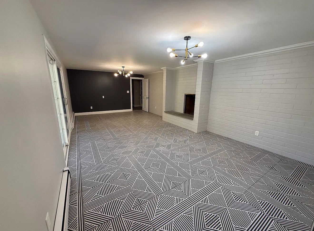 1639 Newfield Ave — Photo 3