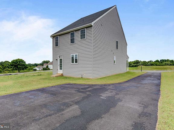 4th image of 11 Abingdon Cir