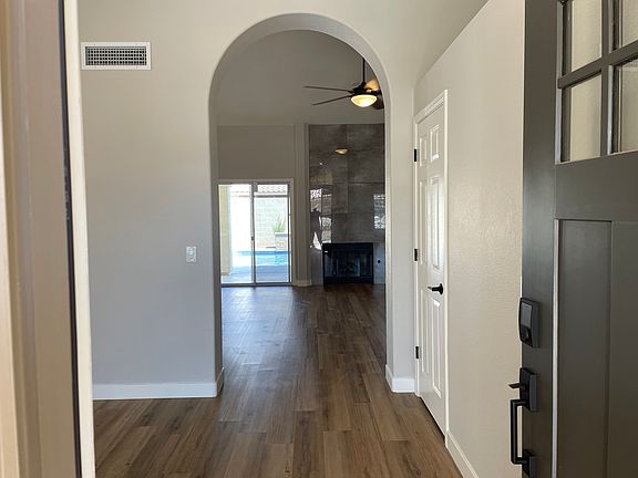 4th image of 4621 E Fernwood Ct