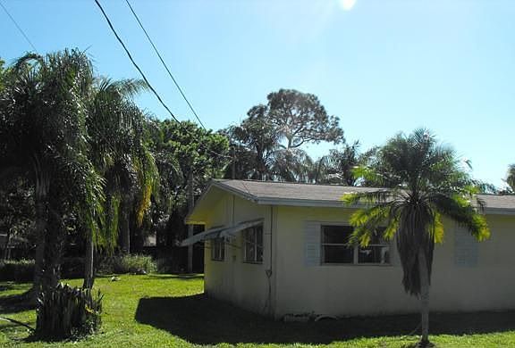 2nd image of 1056 SW All American Blvd