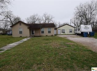 227 Lowery Dr, Port Lavaca, TX 77979