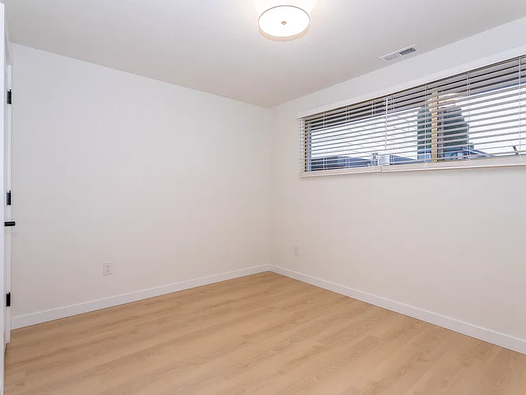 4015 SW Thistle St #A — Photo 11