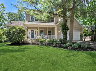 670 Williamsburg Ave, Gurnee, IL 60031