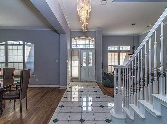3rd image of 307 Cove Dr