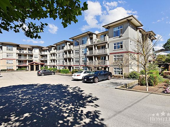 2nd image of 2515 Park Dr #211