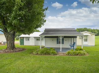 5627 Price Rd, Orlinda, TN 37141