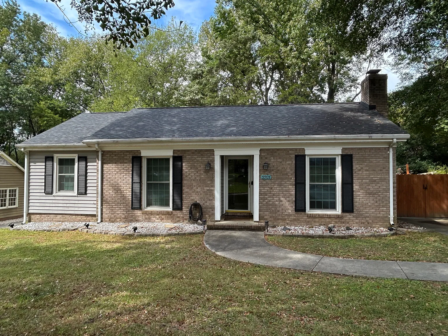 2321 Oldenburg Dr — Photo 1