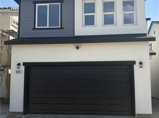 636 Laurel Ln S, Colton, CA 92324