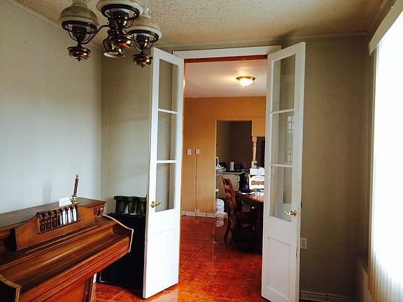 3rd image of 1330 Eagle St