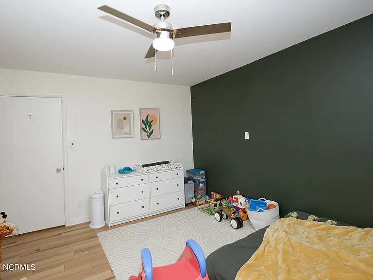 1000 Robinwood Rd — Photo 27