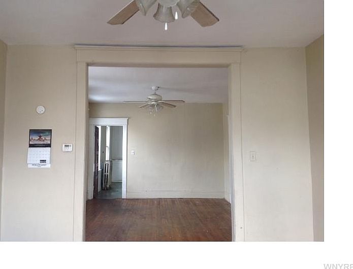 2nd image of 1129 E Delavan Ave
