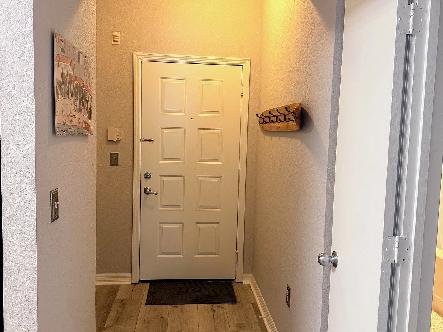 501 S Moody Ave — Photo 2