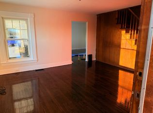 1267 South St, Suffield, CT 06078