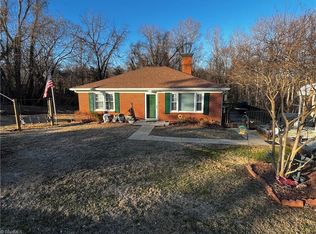 708 Allred Mill Rd, Mount Airy, NC 27030