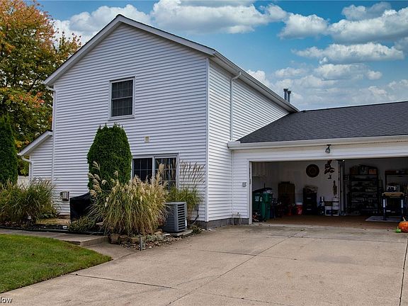 2nd image of 8080 Harbor Creek Dr APT 803
