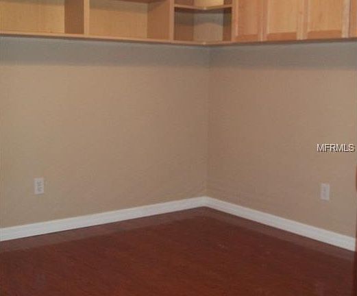 5th image of 739 Shady Nook Dr