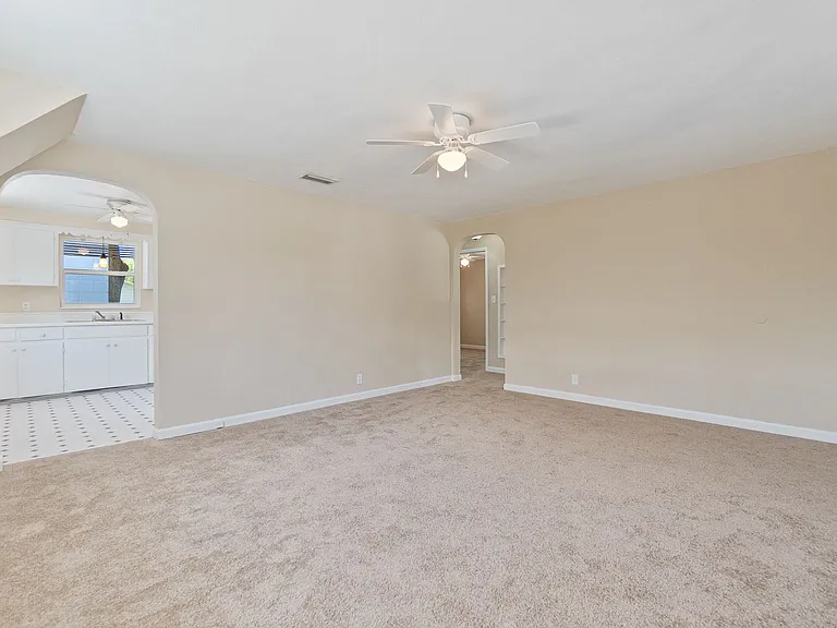608 Missouri Ave — Photo 11