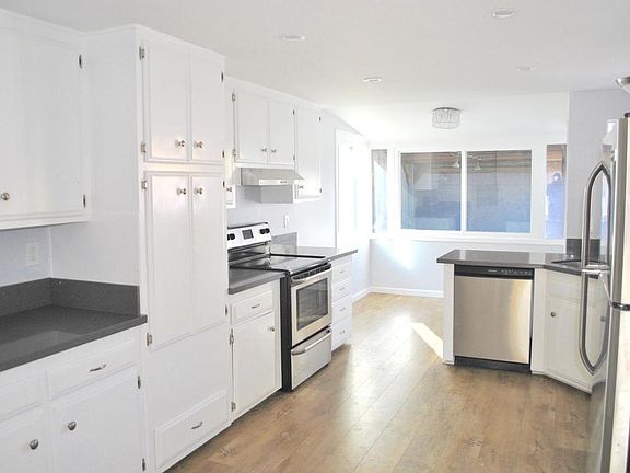 Modern spacious updated kitchen