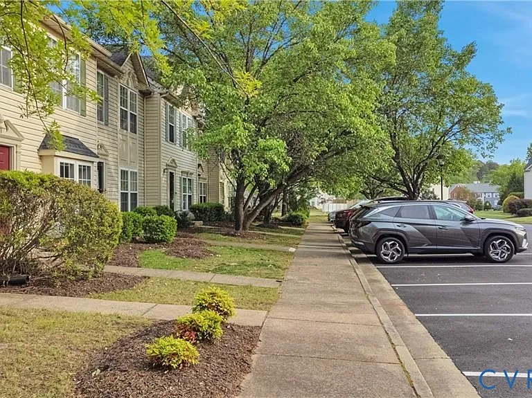 2545 Mountain Ash Cir — Photo 4