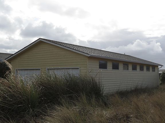 5th image of 2001 NW Marineview Dr