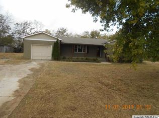 274 Walnut Grove Rd, New Market, AL 35761