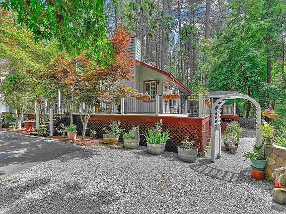 2nd image of 22975 Frediani Way
