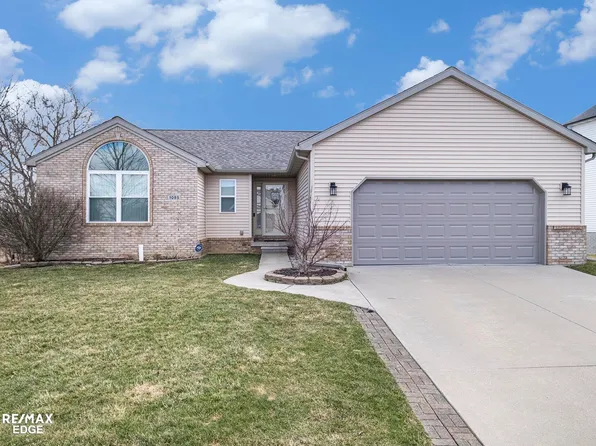 1085 Emerald Forest Ln, Davison, MI 48423