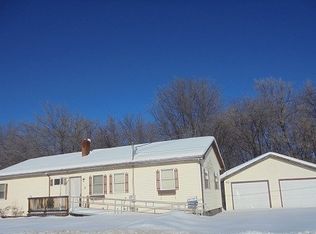 10 Kelly St, Benton, ME 04901