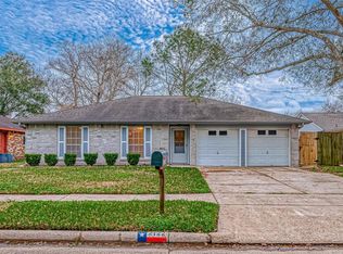 2122 Heritage Colony Dr, Friendswood, TX 77546