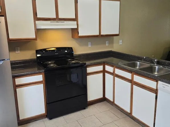 120 W Helena St APT C, Siloam Springs, AR 72761