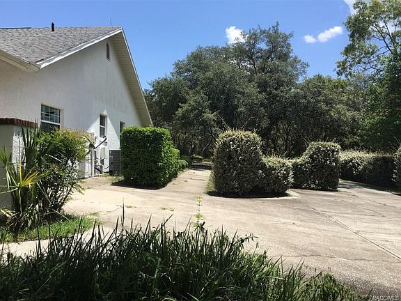 2nd image of 909 N Fresno Ave