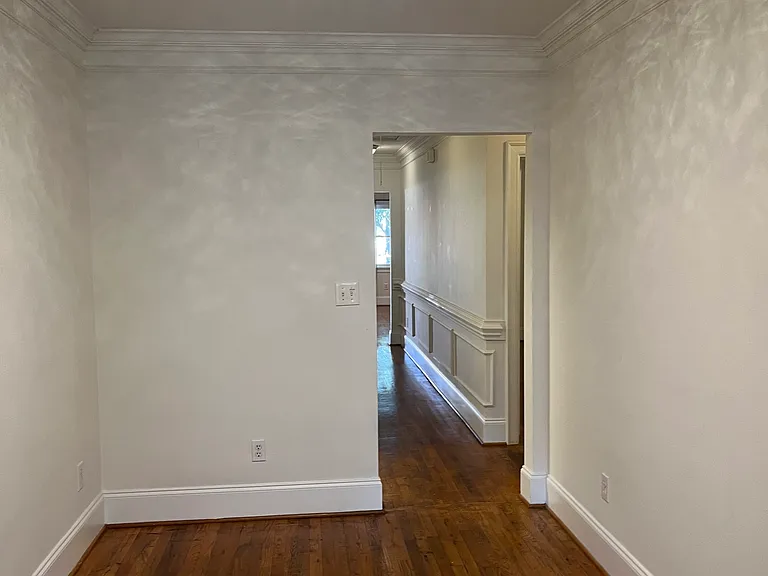 245 S Laurel Ave #A — Photo 11