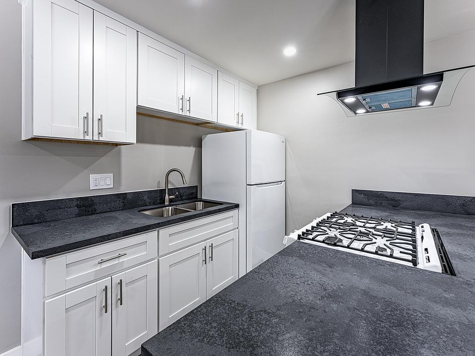 Layout #1 Kitchen (No Outdoor Space)