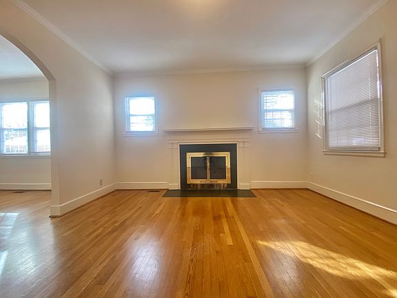 2nd image of 1014 Carolina Ave