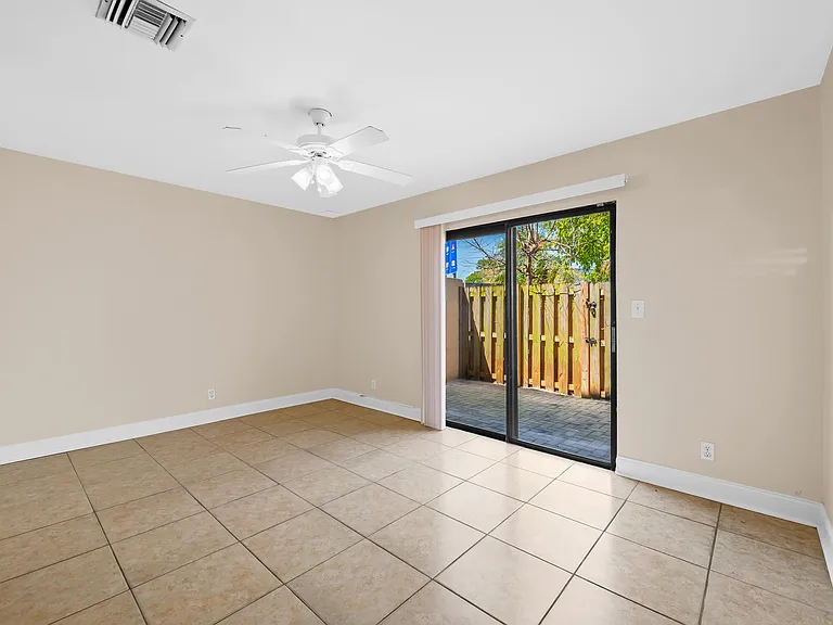 3281 E Golf Blvd #4 — Photo 6
