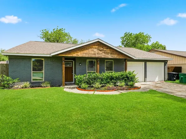 11630 Sandstone St, Houston, TX 77072