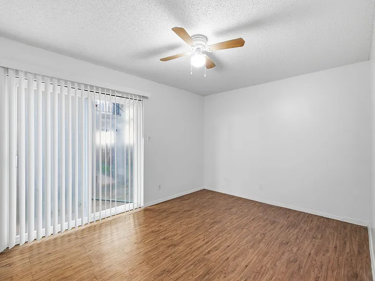2705 Windswept Cv — Photo 8