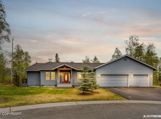 6850 Queens View Cir, Anchorage, AK 99504