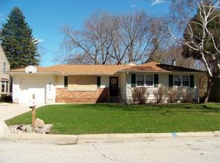 400 19th St W, Clear Lake, IA 50428