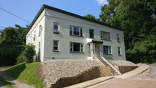 233 Boileau Pl Photo 1