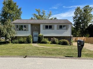 101 Colonial Village Dr, Pittsburgh, PA 15235