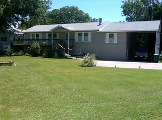 1510 S Glebe Rd, Montross, VA 22520