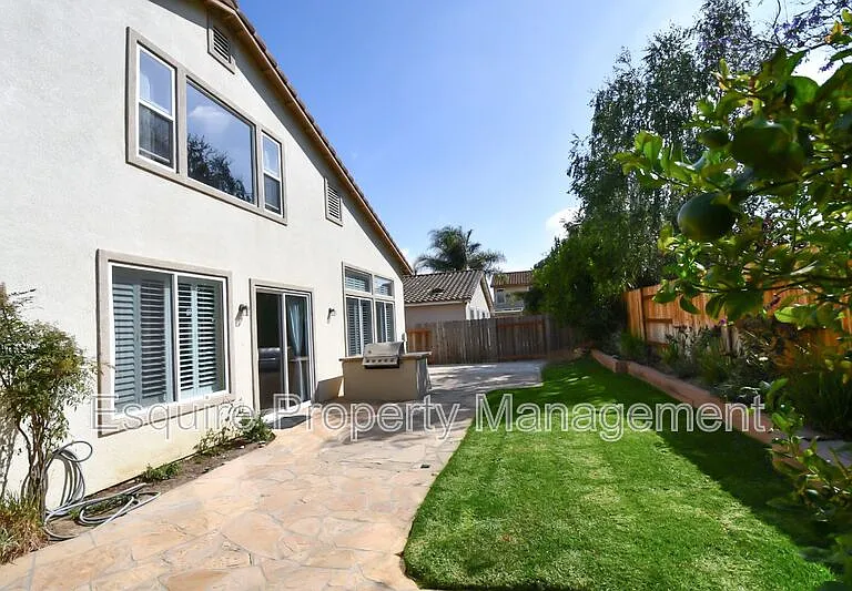 1763 Alta Vista Pl — Photo 17