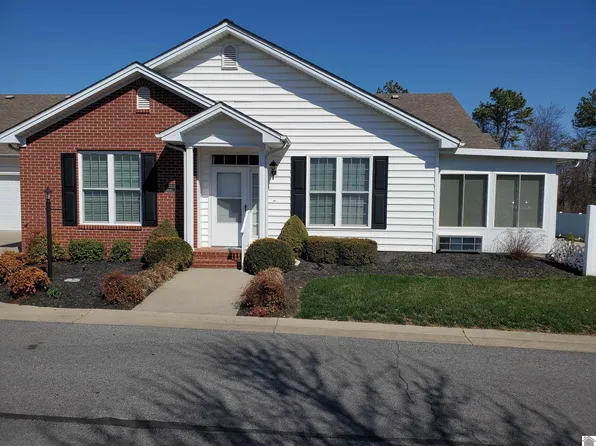2302 Lakewood Dr, Paducah, KY 42003