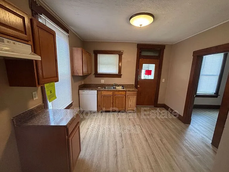 711 Cleveland Ave — Photo 7