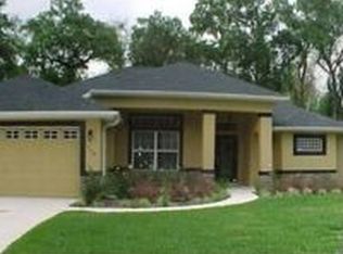 709 Village Ct, Fruitland Park, FL 34731