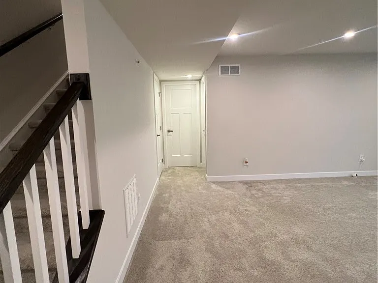 153 Melinda Ct — Photo 36