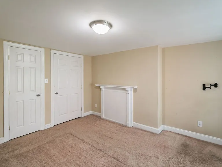 535 Spruce St — Photo 12